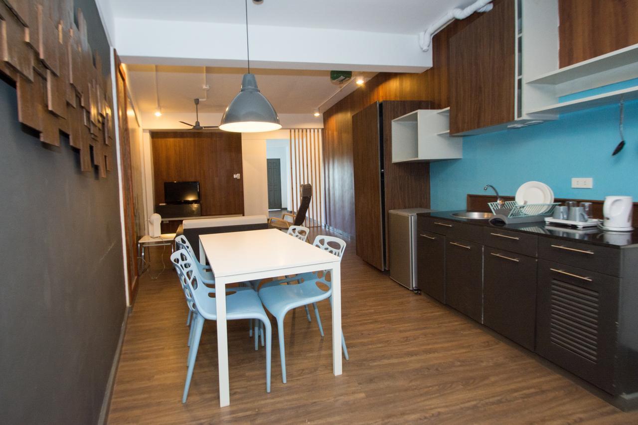 Luxeview Hotel Balabag  Bagian luar foto