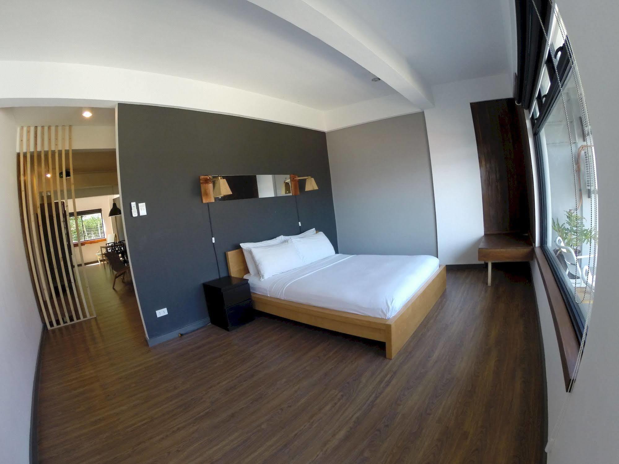 Luxeview Hotel Balabag  Bagian luar foto