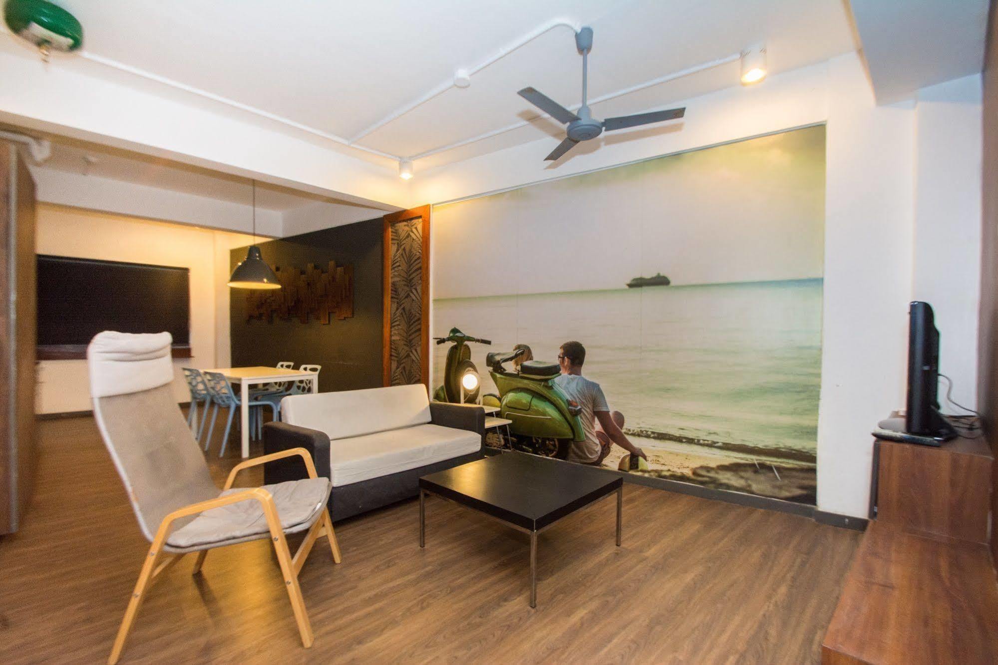 Luxeview Hotel Balabag  Bagian luar foto